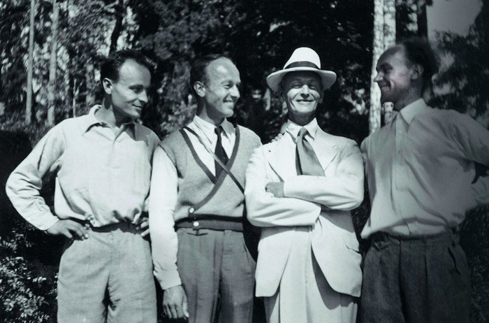 Hermann Hesse mit seinen Söhnen